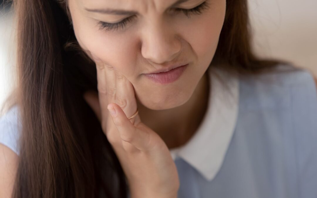 ¿Sabes qué es el flemón o absceso dental? Te explicamos cómo tratarlo