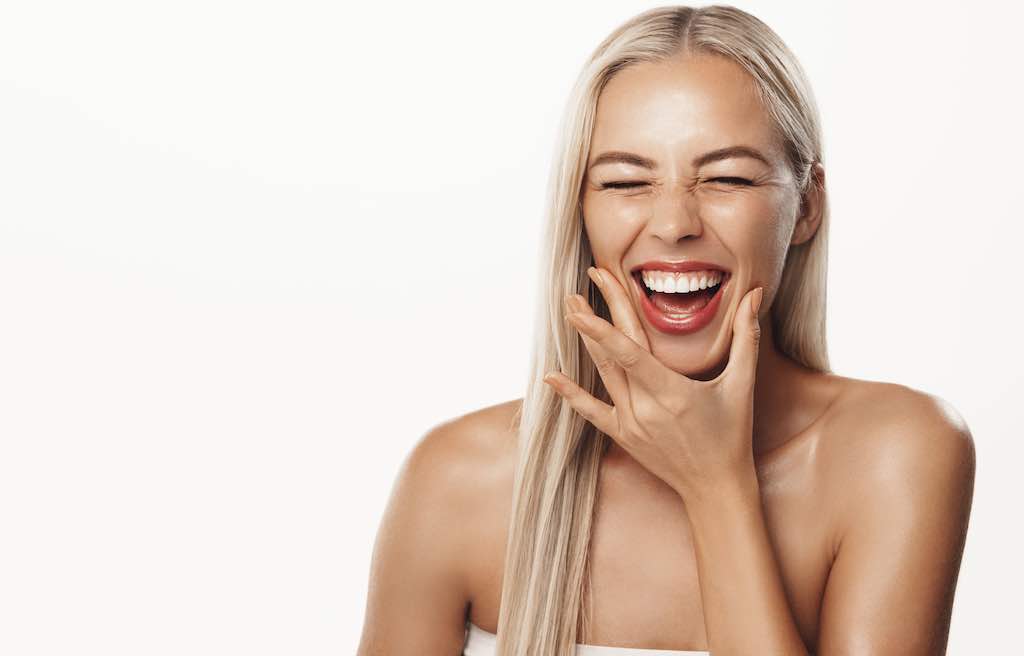 Cómo tener los dientes siempre blancos en 10 pasos
