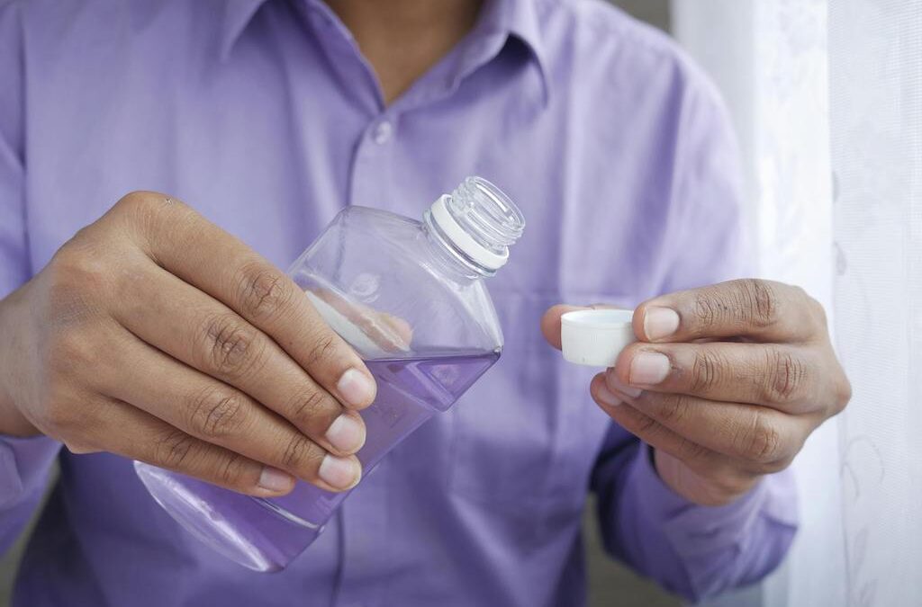 ¿Cómo elegir el mejor enjuague bucal?