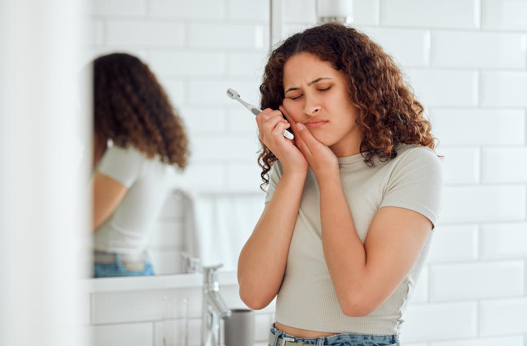 ¿Qué debo hacer si pierdo un empaste o una corona dental?